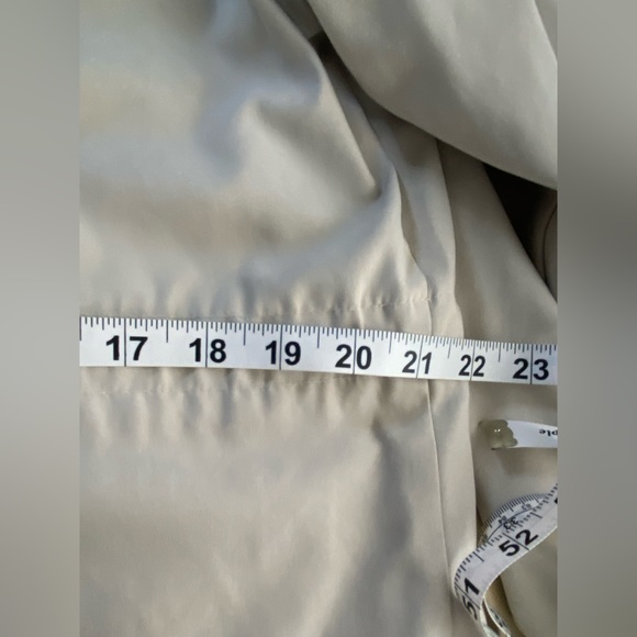 London Fog Coat - Picture 5 of 13